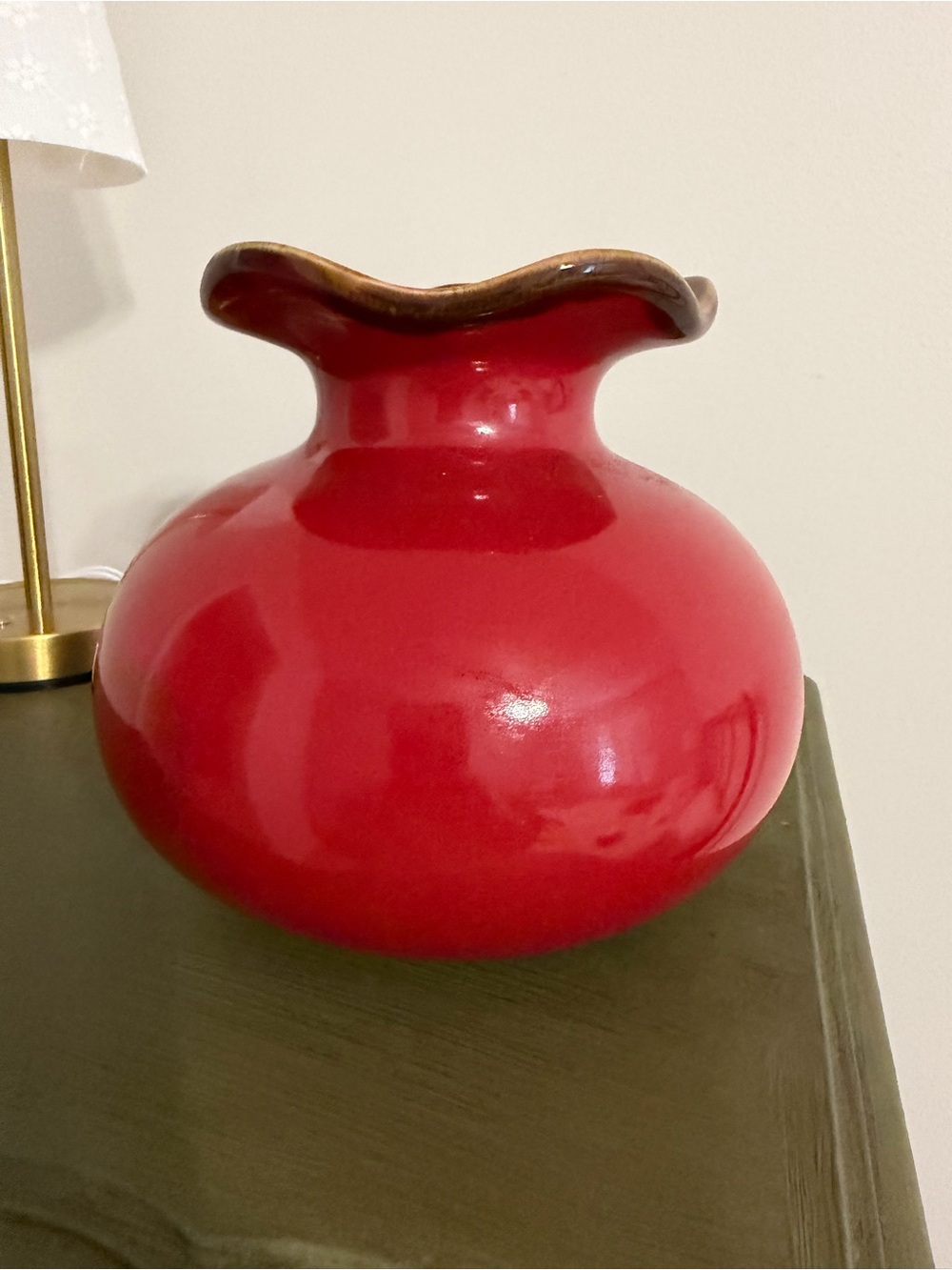 SLAH cinnabar vase